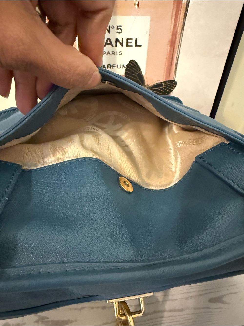 Michael Kors Hamilton Travel Teal Blue Pebbled Leather Crossbody - Picture 6 of 13